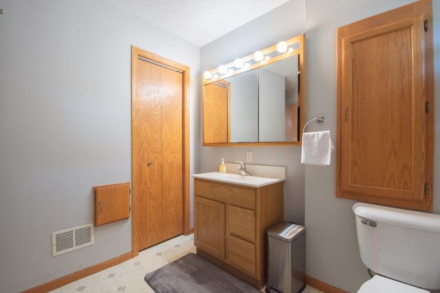 805 13th Street N, Moorhead, MN 56560