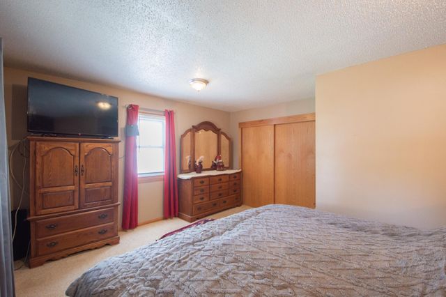 805 13th Street N, Moorhead, MN 56560