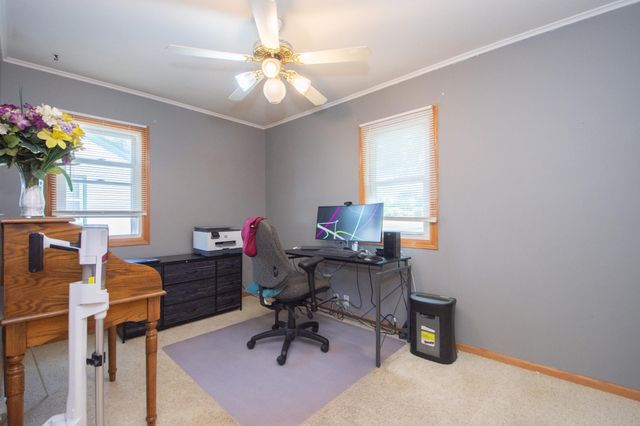 805 13th Street N, Moorhead, MN 56560