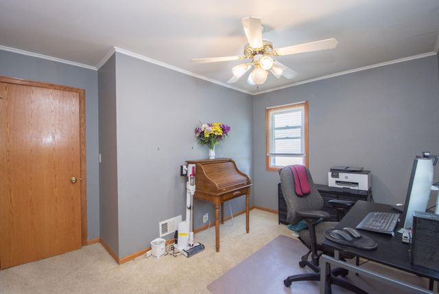 805 13th Street N, Moorhead, MN 56560