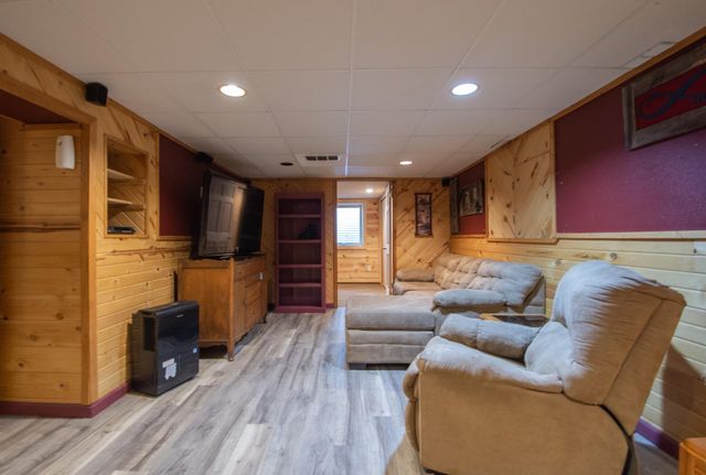 805 13th Street N, Moorhead, MN 56560