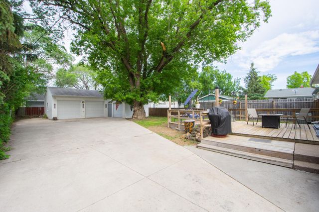 805 13th Street N, Moorhead, MN 56560