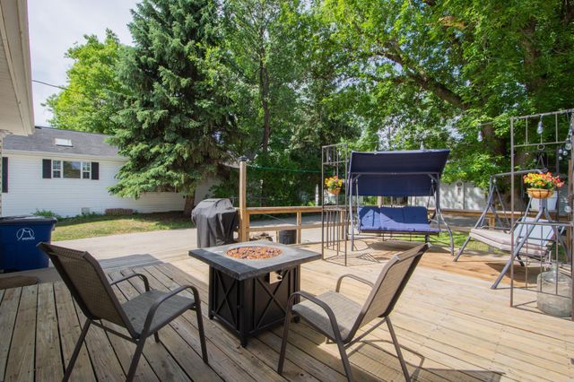 805 13th Street N, Moorhead, MN 56560