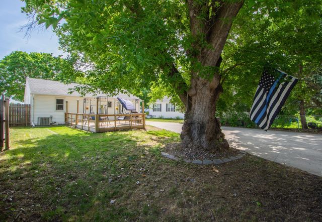 805 13th Street N, Moorhead, MN 56560