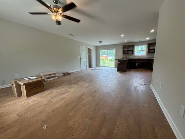 309 S Hampton Street, Pinewood, SC 29125