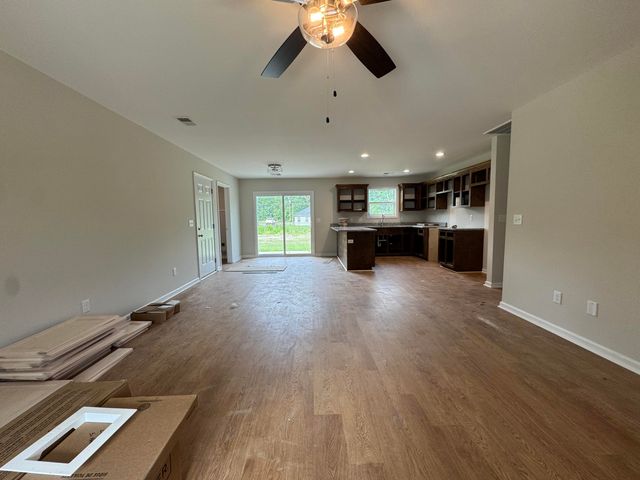 309 S Hampton Street, Pinewood, SC 29125