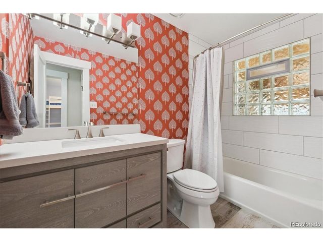 1660 S Cook St, Denver, CO 80210