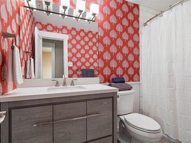 1660 S Cook St, Denver, CO 80210