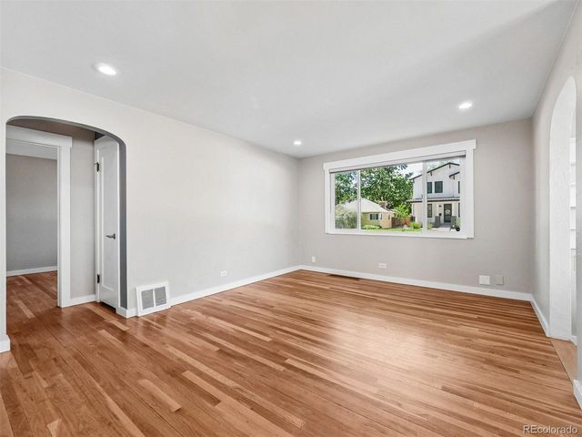 1660 S Cook St, Denver, CO 80210
