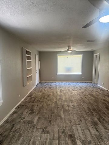 807 E OSBORNE AVENUE, Tampa, FL 33603
