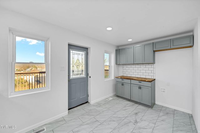 1227 Shelby Street, Bristol, TN 37620