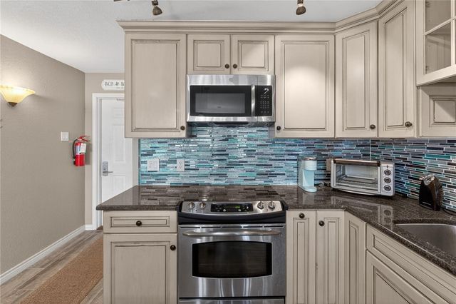 14810 Windward Dr 221, Corpus Christi, TX 78418