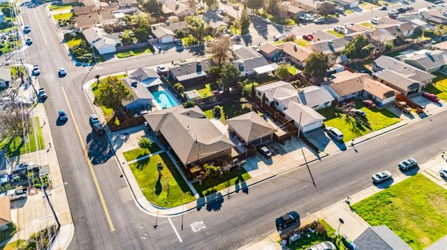 561 Church St, Modesto, CA 95357