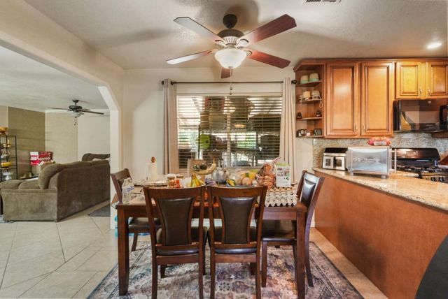 561 Church St, Modesto, CA 95357