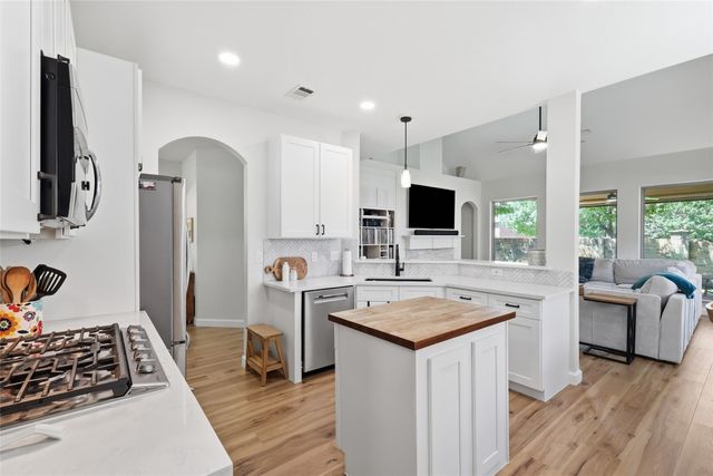 2917 Pioneer Park Drive, Flower Mound, TX 75022