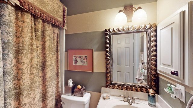 856 George Street, Lantana, TX 76226