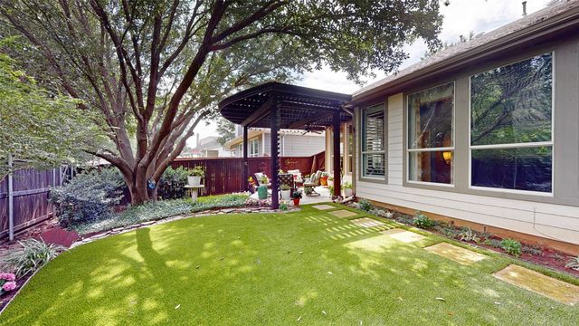 856 George Street, Lantana, TX 76226