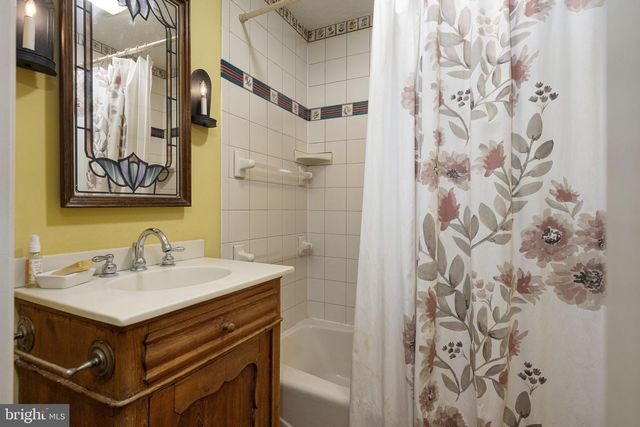 371 OLD TULPEHOCKEN RD, Birdsboro, PA 19508