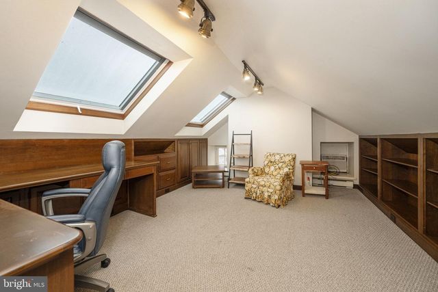 371 OLD TULPEHOCKEN RD, Birdsboro, PA 19508