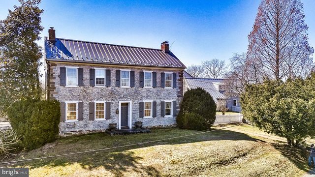 371 OLD TULPEHOCKEN RD, Birdsboro, PA 19508