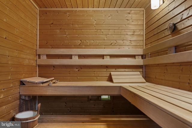 371 OLD TULPEHOCKEN RD, Birdsboro, PA 19508