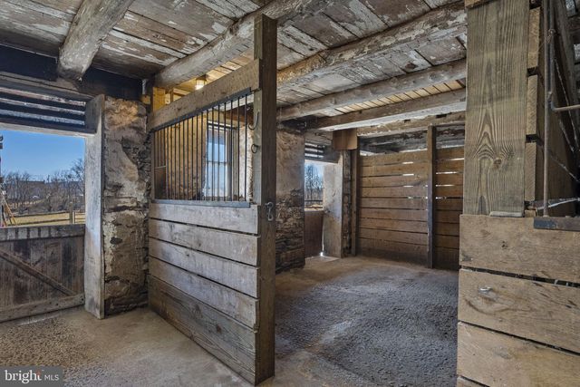 371 OLD TULPEHOCKEN RD, Birdsboro, PA 19508