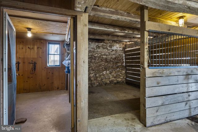 371 OLD TULPEHOCKEN RD, Birdsboro, PA 19508