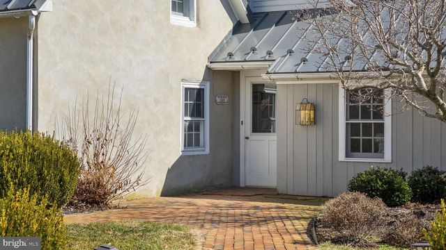 371 OLD TULPEHOCKEN RD, Birdsboro, PA 19508