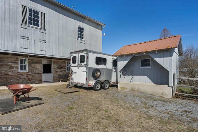 371 OLD TULPEHOCKEN RD, Birdsboro, PA 19508