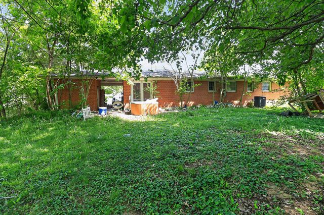 906 Horseshoe Drive, Somerset, KY 42501