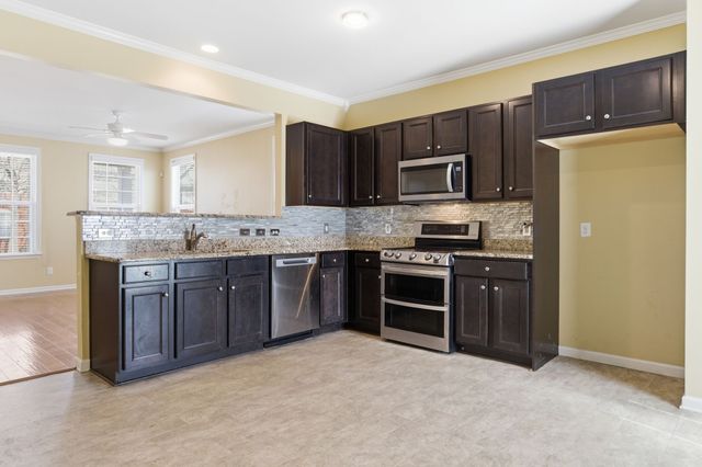 1091 Riverwood Village Blvd, Hermitage, TN 37076