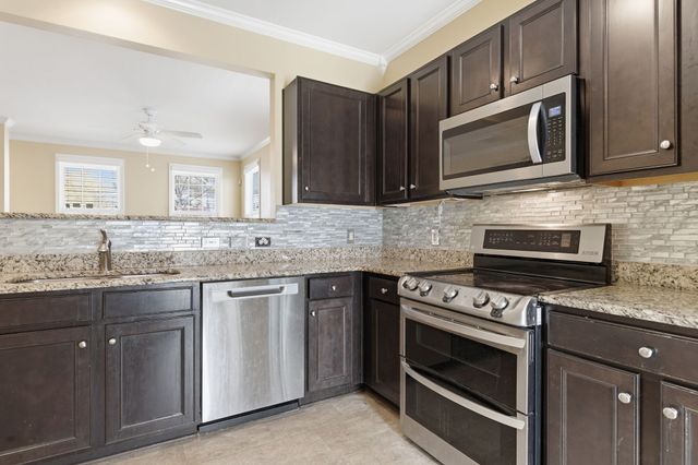 1091 Riverwood Village Blvd, Hermitage, TN 37076