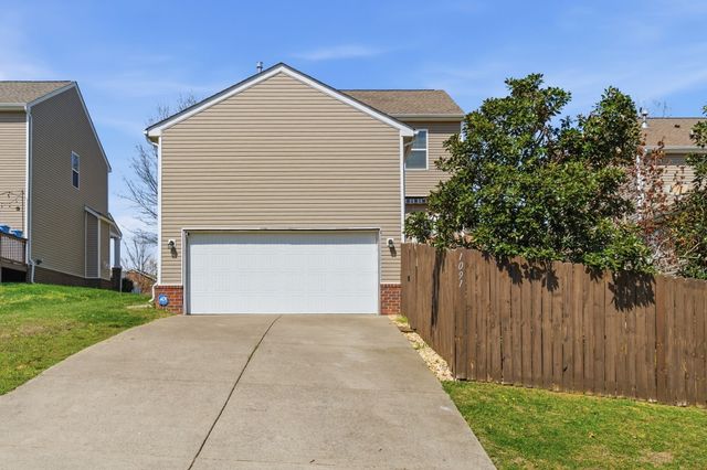 1091 Riverwood Village Blvd, Hermitage, TN 37076