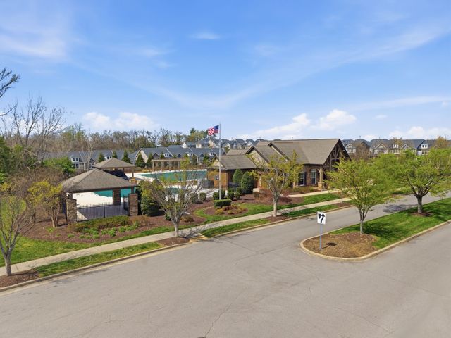 1091 Riverwood Village Blvd, Hermitage, TN 37076