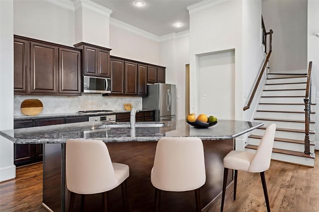 1035 E 28th Street, Houston, TX 77009