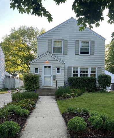 4773 N Diversey BOULEVARD, Whitefish Bay, WI 53211