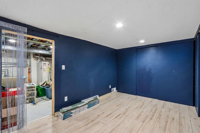 4773 N Diversey BOULEVARD, Whitefish Bay, WI 53211