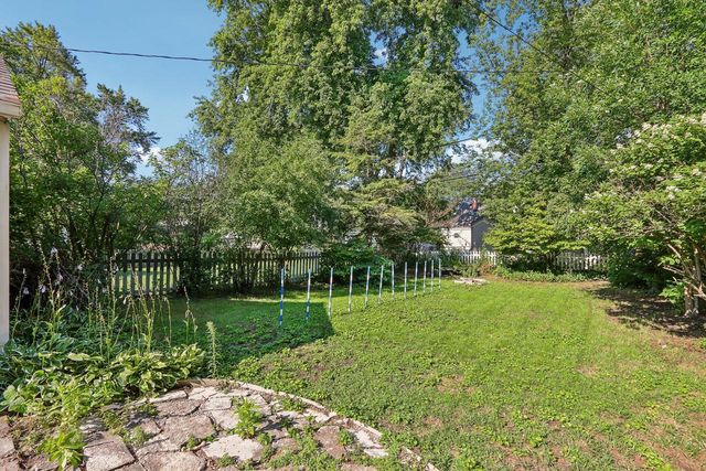 4773 N Diversey BOULEVARD, Whitefish Bay, WI 53211