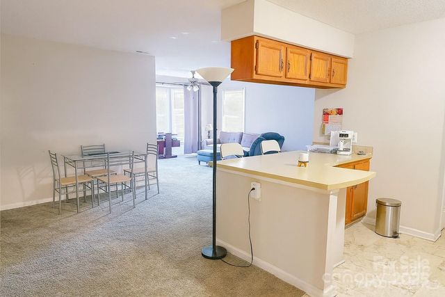 6234 Rosecroft Drive, Charlotte, NC 28215