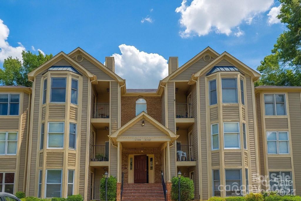 6234 Rosecroft Drive, Charlotte, NC 28215