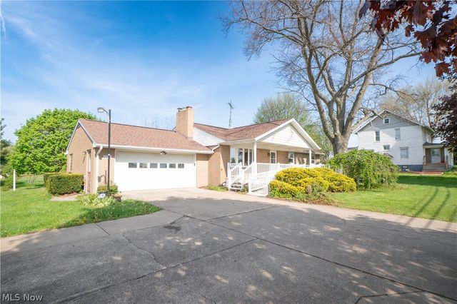 6501 Ravenna Avenue, Louisville, OH 44641