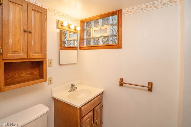 6501 Ravenna Avenue, Louisville, OH 44641