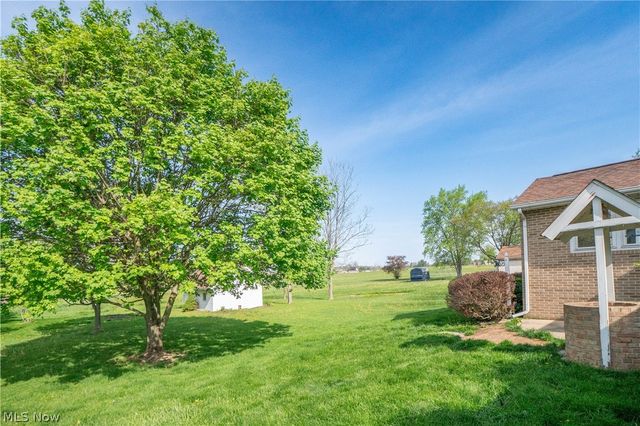 6501 Ravenna Avenue, Louisville, OH 44641