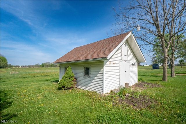 6501 Ravenna Avenue, Louisville, OH 44641