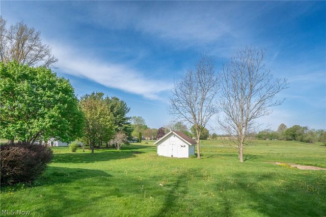 6501 Ravenna Avenue, Louisville, OH 44641