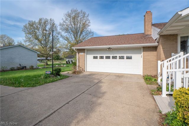 6501 Ravenna Avenue, Louisville, OH 44641