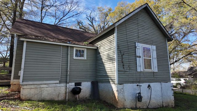 308 S Poole Street, Woodruff, SC 29388