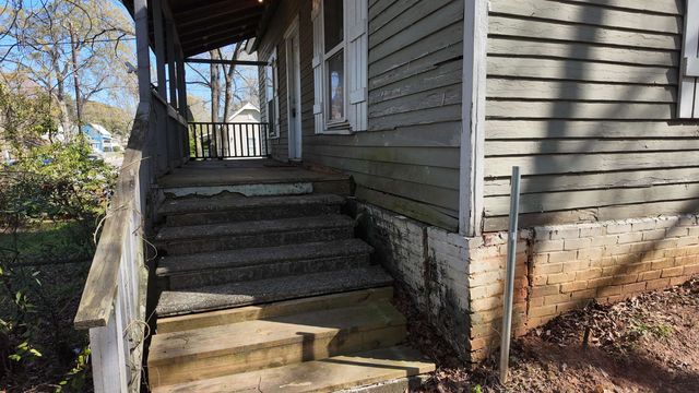 308 S Poole Street, Woodruff, SC 29388