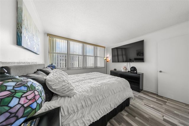 1825 S Ocean Drive 914, Hallandale Beach, FL 33009