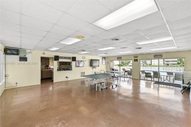 1825 S Ocean Drive 914, Hallandale Beach, FL 33009